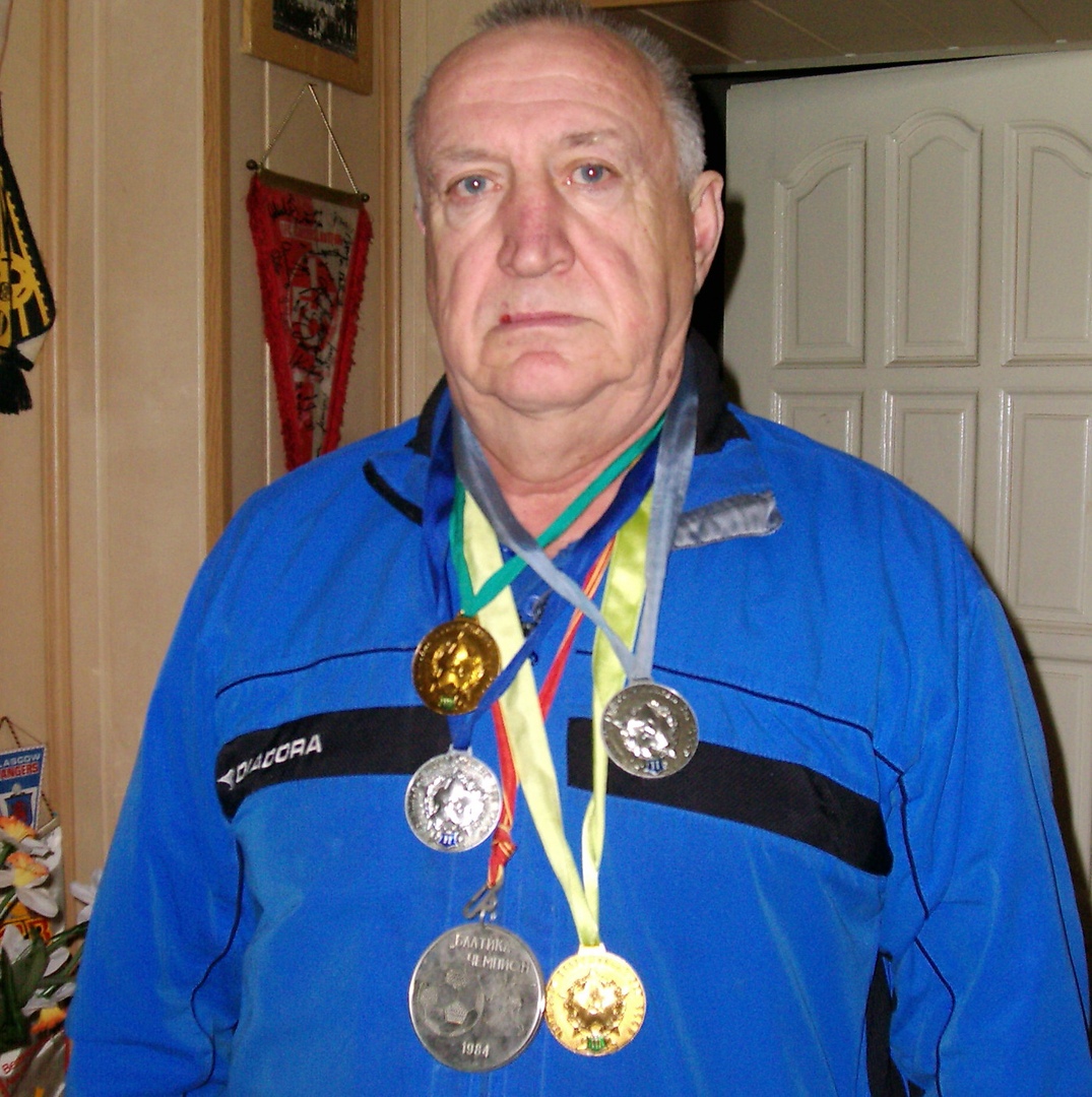Анатолий Иванов